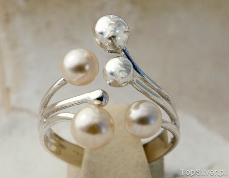 VICCENZA - srebrny pierścień z perłami