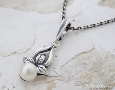 CANDIA - srebrny wisiorek z perłą