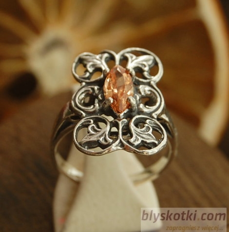 ERMITA - srebrny pierścionek z topazem złocistym