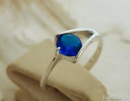 OSLO – srebrny pierścionek z szafirem