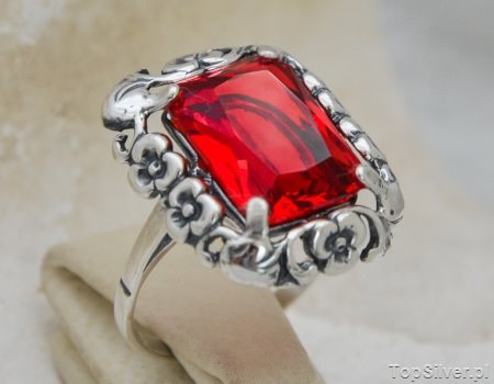 MANUELA - srebrny pierścionek z rubinem