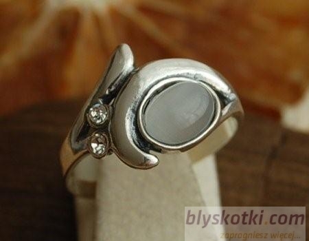 AUCKLAND - srebrny pierścionek z kocim okiem