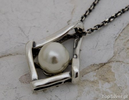 MEDINA - srebrny wisiorek z perłami