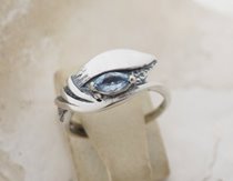 CORINA srebrny pierścionek z akwamarynem