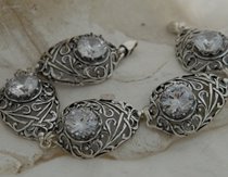 ARCONA - srebrna bransoletka z kryształem Swarovskiego