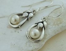 CLARA - srebrne kolczyki z perłą
