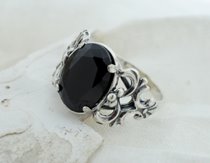 ABERTIS - srebrny pierścień z onyksem