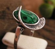 VADIO - srebrny pierścionek z malachitem i kryształkami