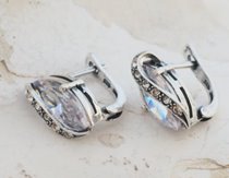 INSBRUCK - srebrne kolczyki z kryształkami Swarovskieg